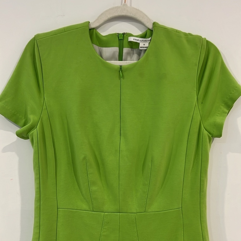 Diane Von Furstenburg Agatha Lime Green Zip front Mini Dress Size 10 - Picture 4 of 16